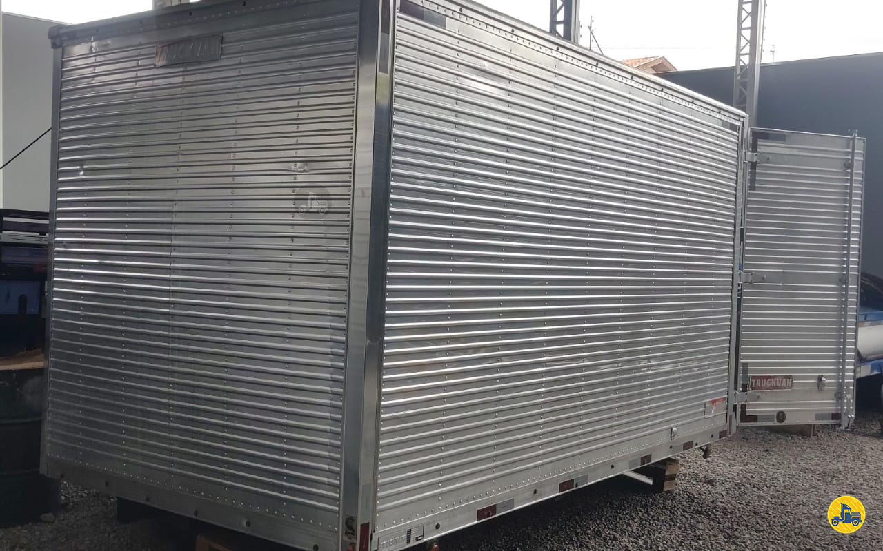 CARROCERIA SOBRE CHASSI  UTILITARIOS BAU FURGAO Carvalho Transportes SAO JOSE DOS CAMPOS SÃO PAULO SP